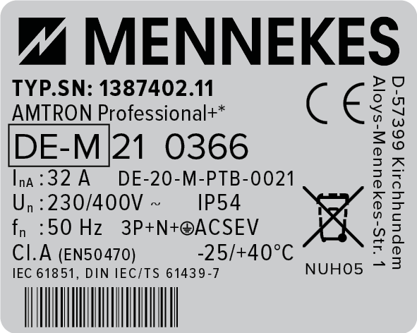 Ein Typenschild der MENNEKES Elektrotechnik GmbH & Co. KG