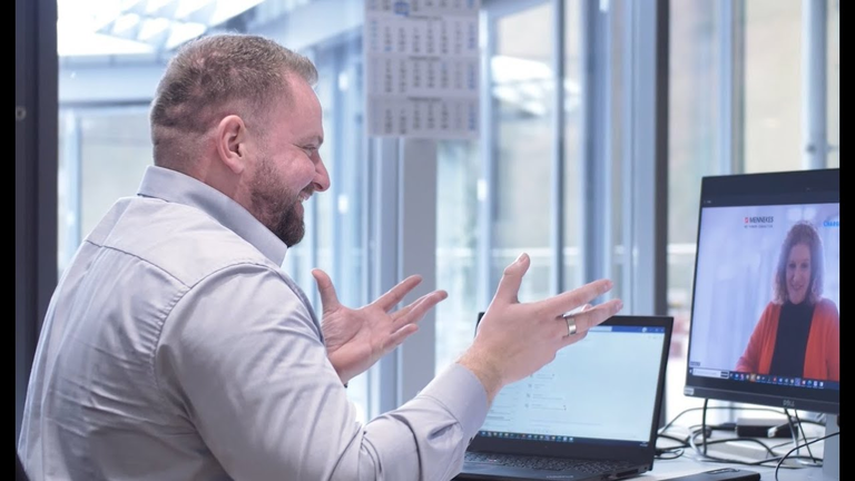 Arbeiten bei MENNEKES: Zwei Berufe im "Technischen Service"